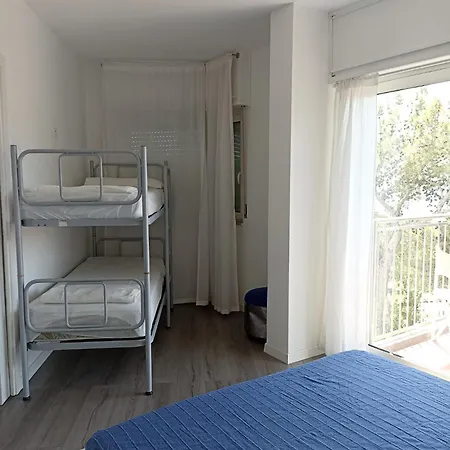 International 12 Apartment